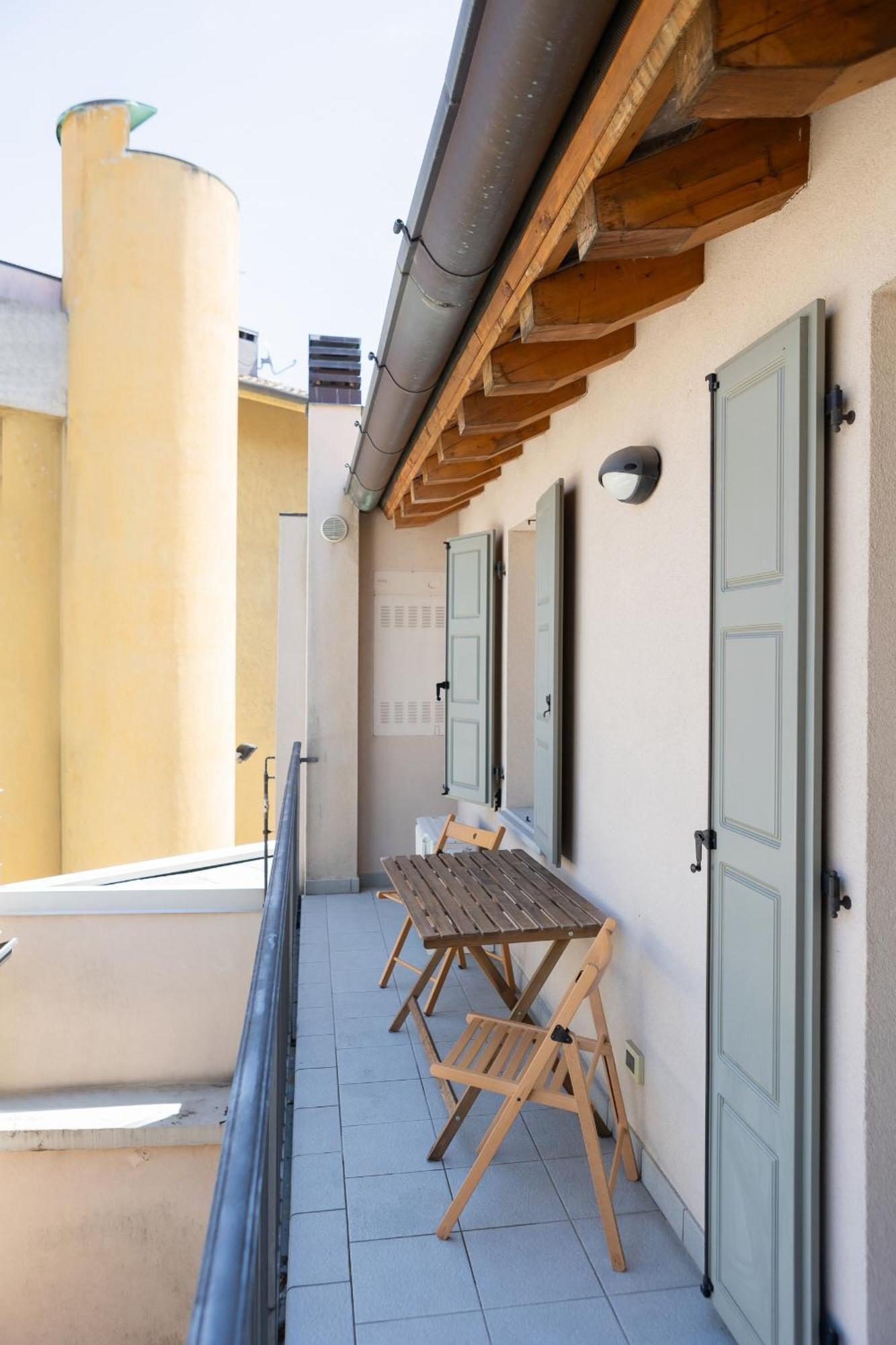 Double Private Parking, 2 Bedrooms & 2 Bathrooms - Elegant Apartment In Old Town Udine Zewnętrze zdjęcie